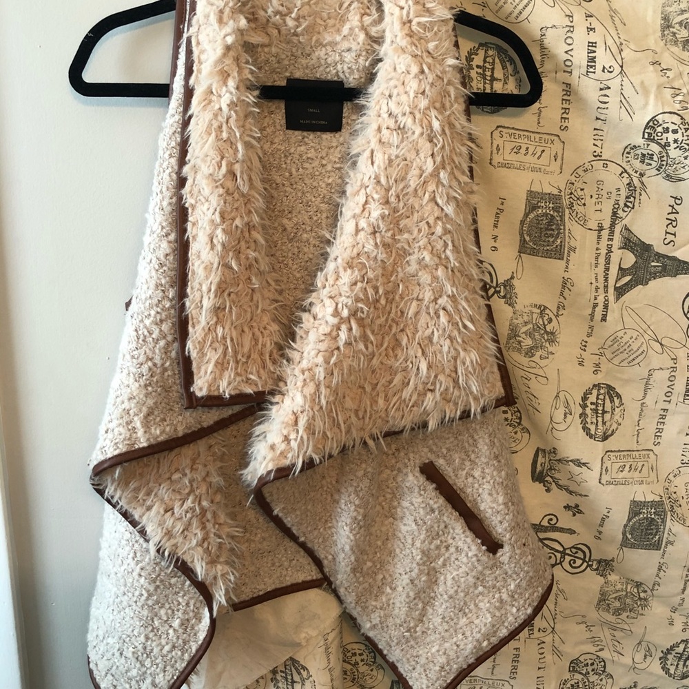 Fur vest!!!